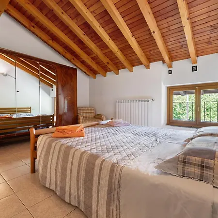 Casa Vendrogno Vakantiehuis Bellano