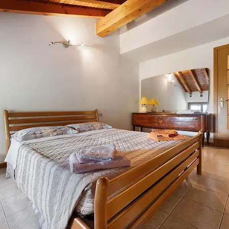 Casa Vendrogno * Bellano